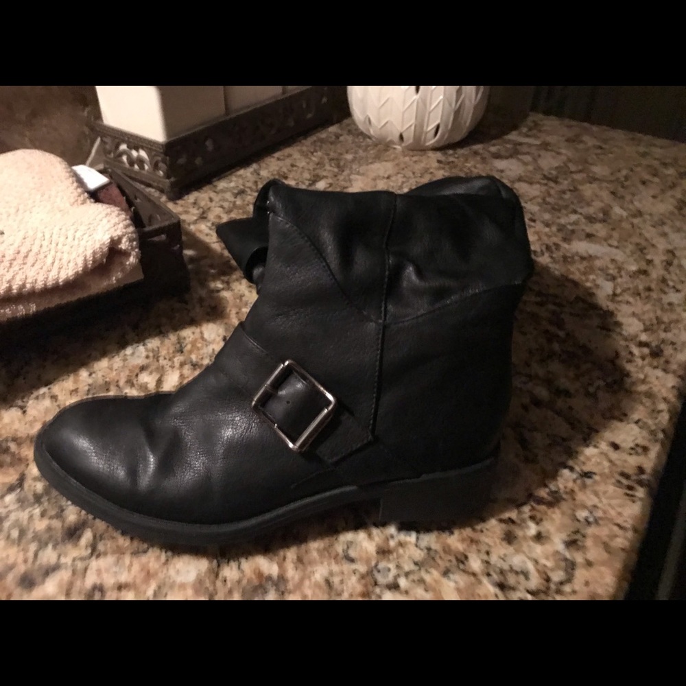 Vera Wang Riding Boots